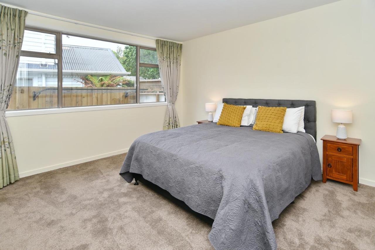 Clyde 106 - Christchurch Holiday Homes エクステリア 写真