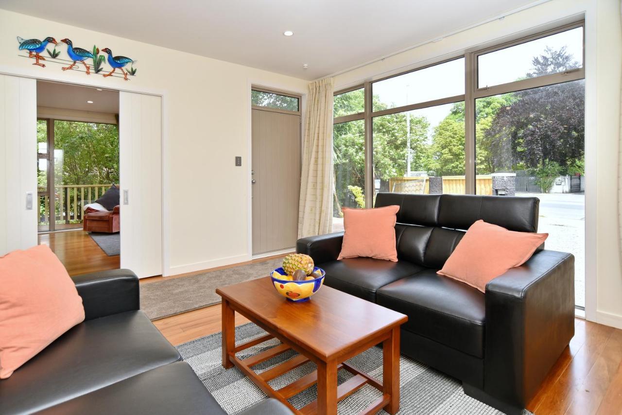 Clyde 106 - Christchurch Holiday Homes エクステリア 写真