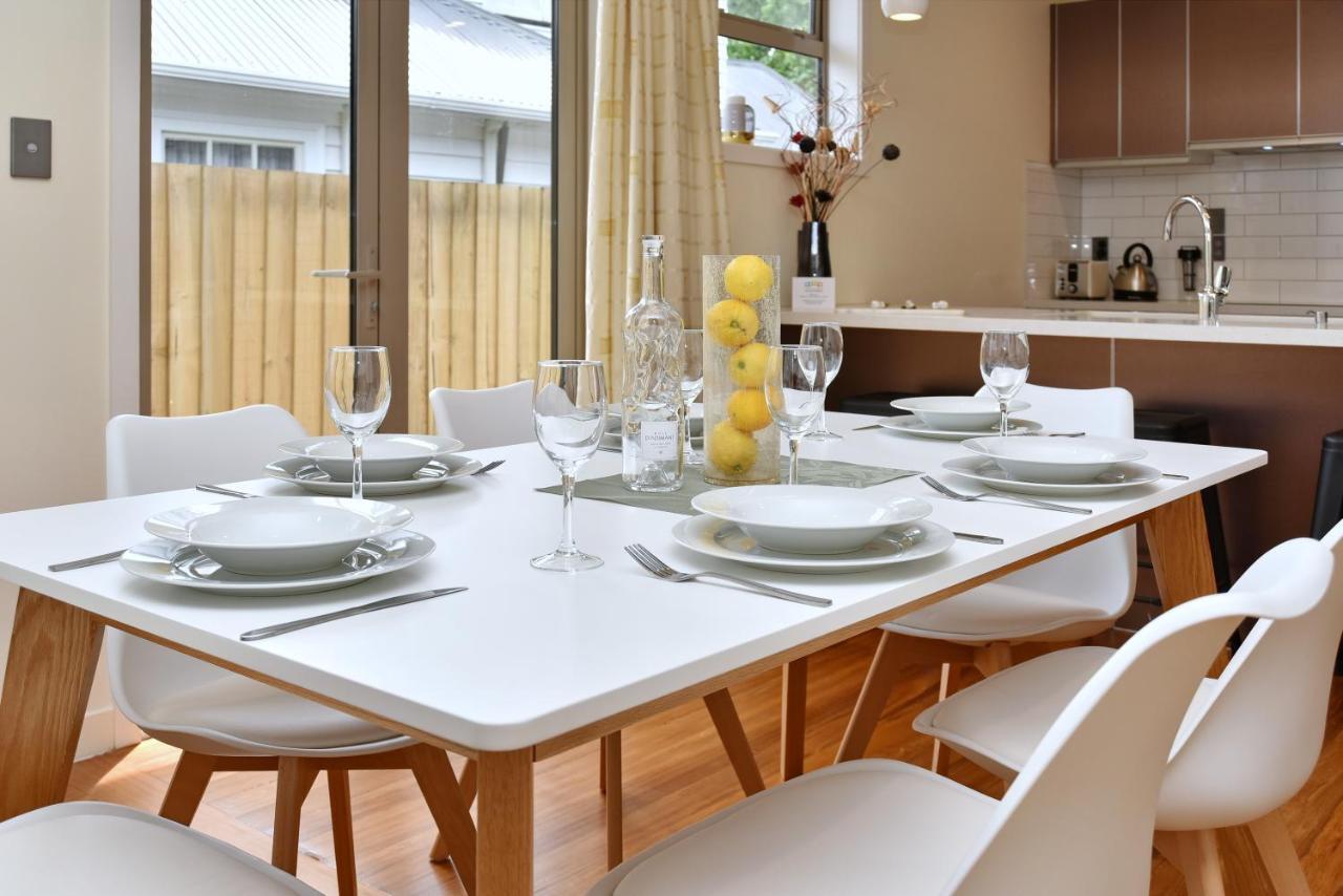 Clyde 106 - Christchurch Holiday Homes エクステリア 写真