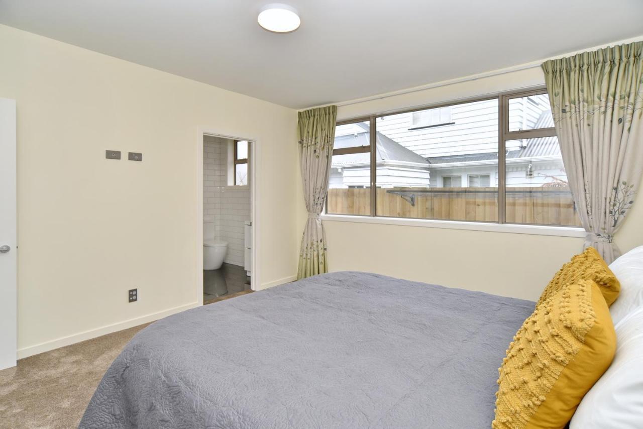 Clyde 106 - Christchurch Holiday Homes エクステリア 写真