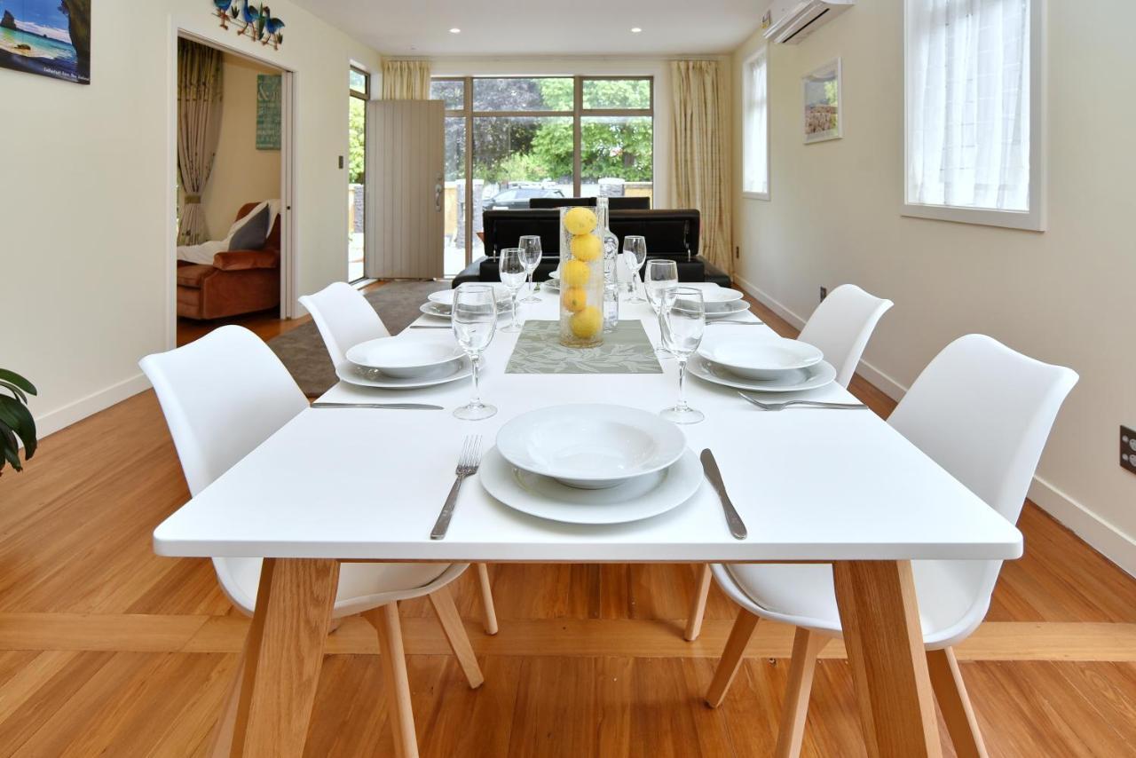 Clyde 106 - Christchurch Holiday Homes エクステリア 写真