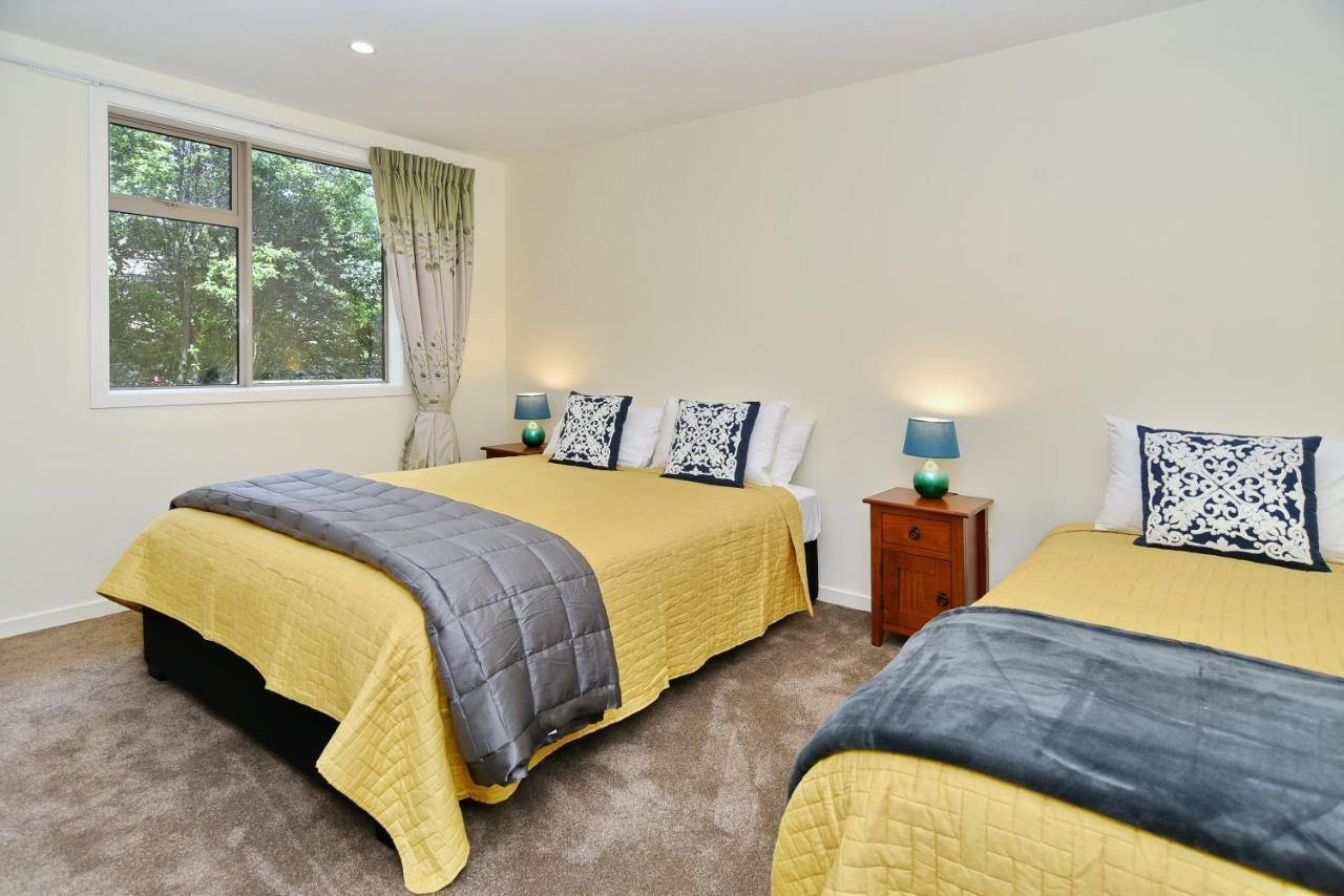 Clyde 106 - Christchurch Holiday Homes エクステリア 写真