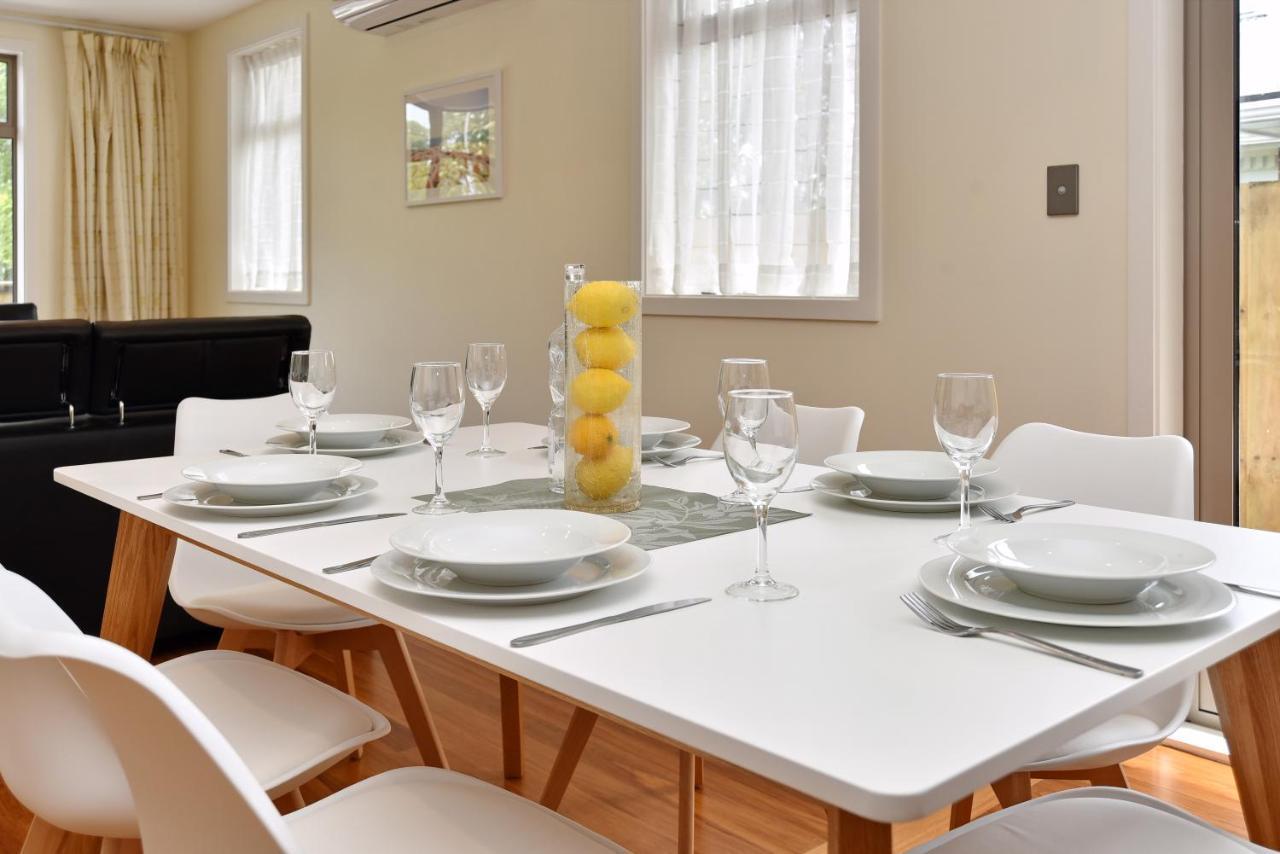 Clyde 106 - Christchurch Holiday Homes エクステリア 写真
